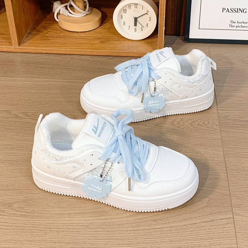 回力网红原创爆款小白鞋