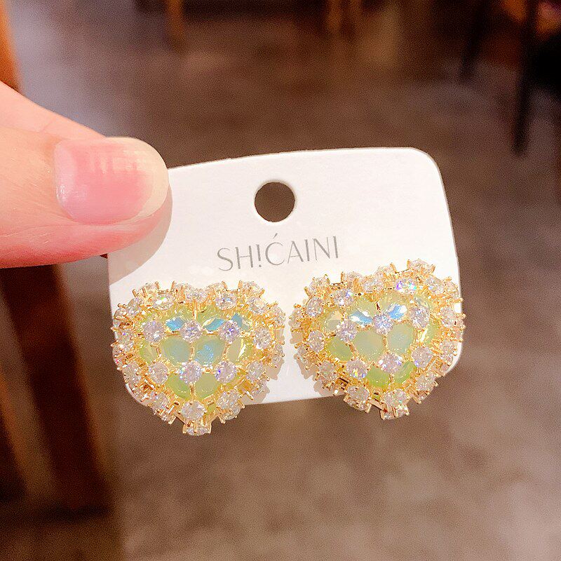轻奢高级感微镶满钻绿色宝石爱心耳环2025年新款潮nyu nyu耳环女