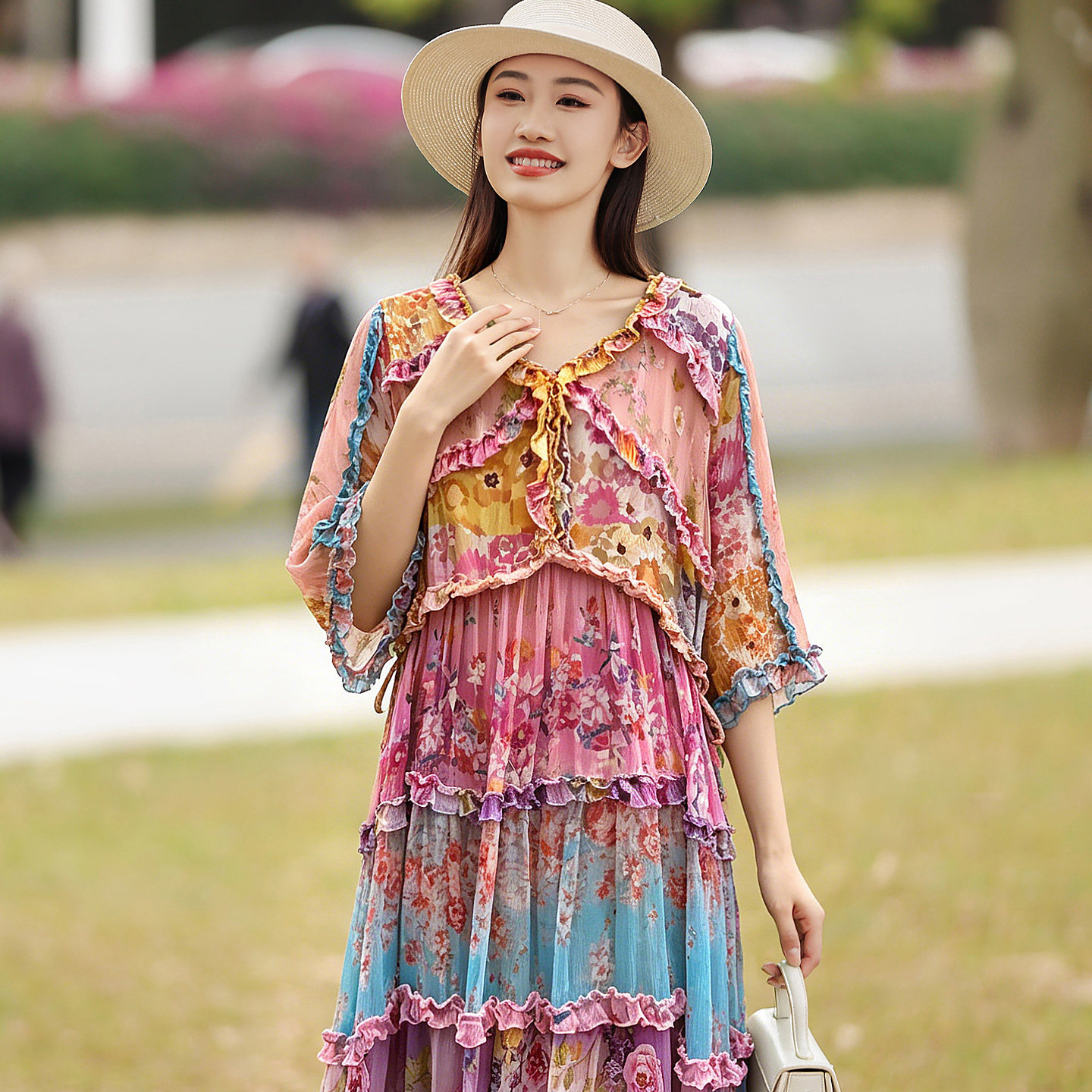 桑蚕丝连衣裙女小个子碎花A字裙时尚复古印花波西米亚度假中长款