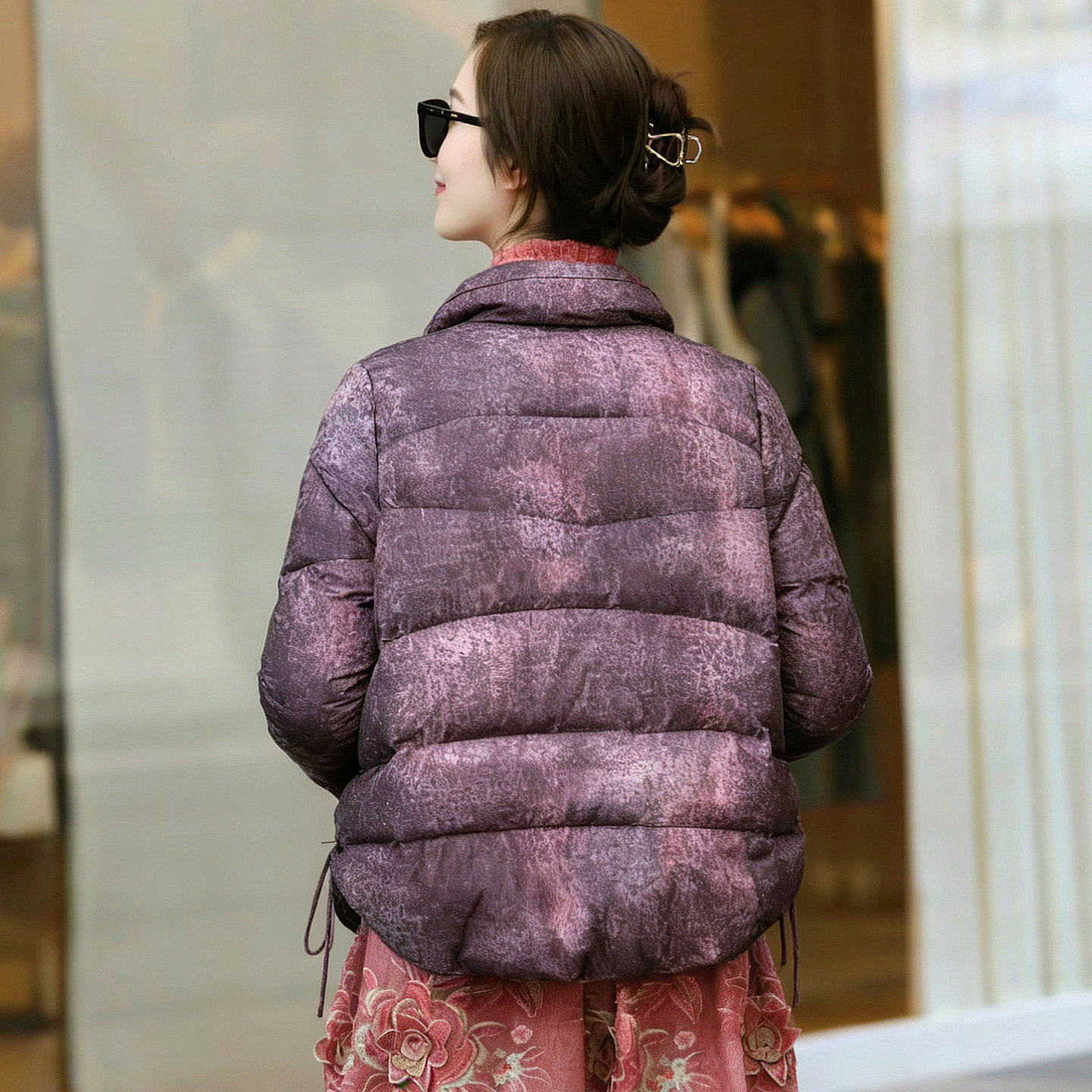 白鸭绒羽绒服女短款立领通勤风宽松显瘦时尚百搭高端轻奢保暖外套