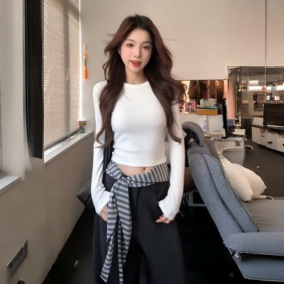 辣妹短款修身圆领长袖T恤女