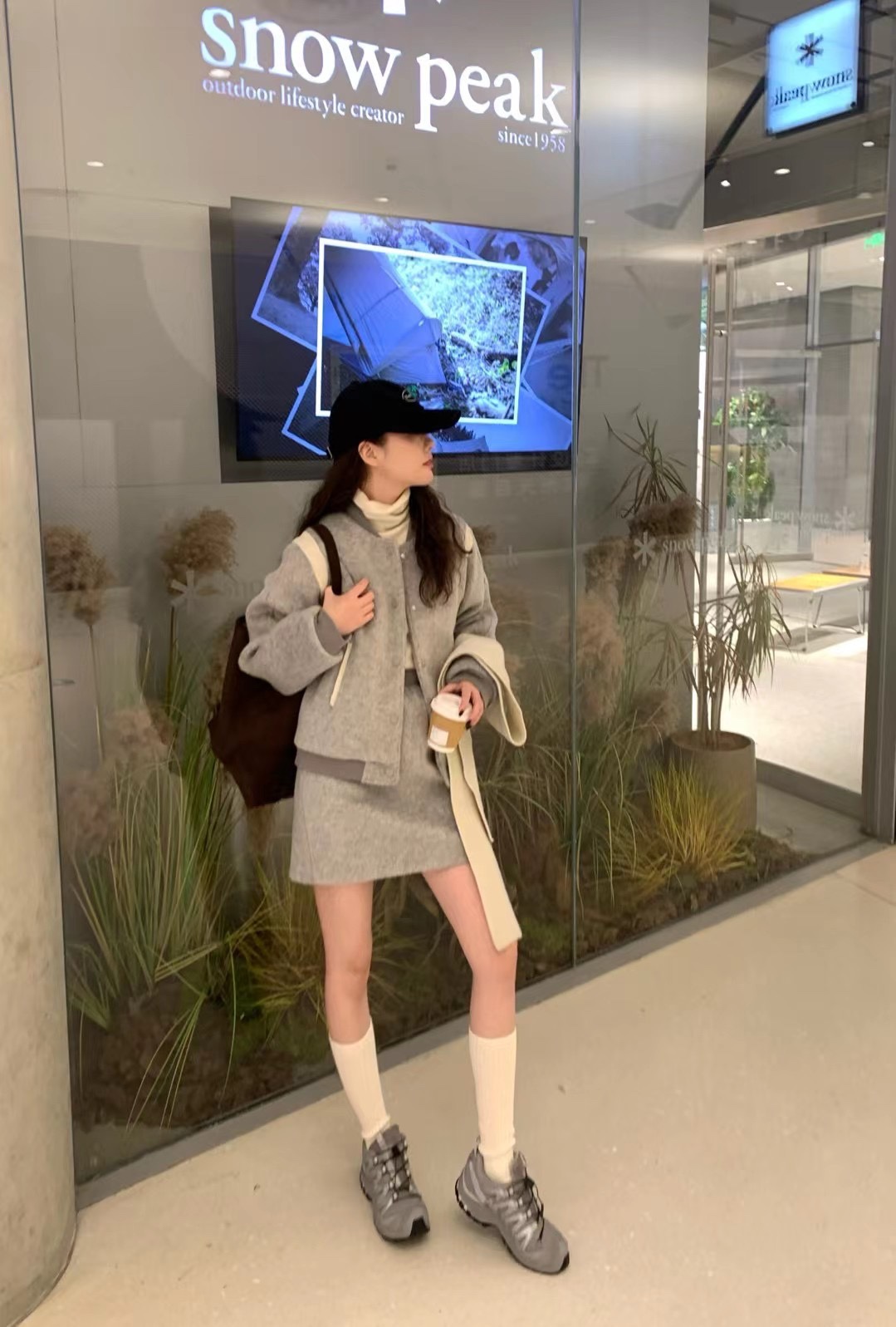 毛呢棒球服套装女2023年秋冬季羽绒外套休闲宽松A字半身裙两件套
