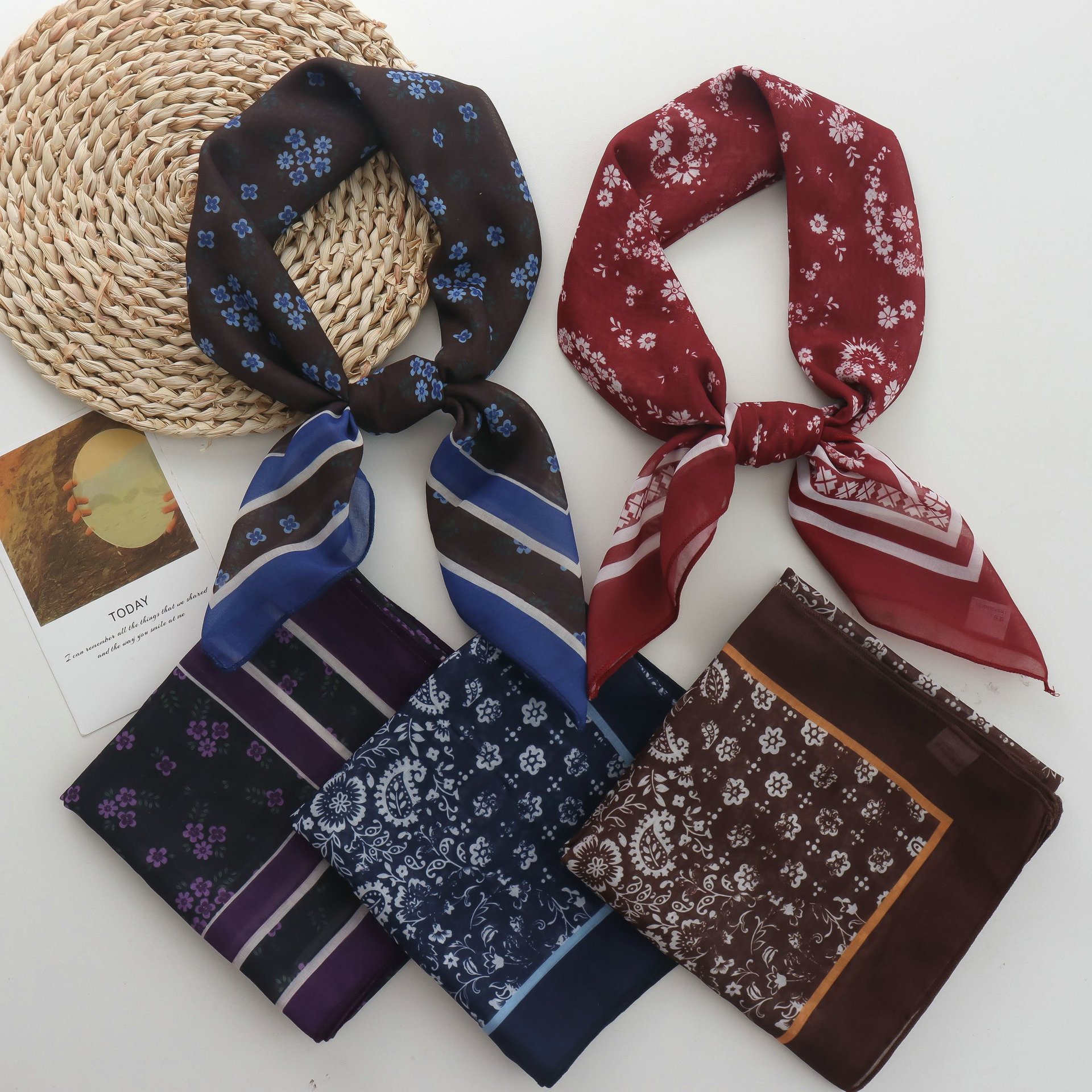 2025年新款碎花时尚简约小方巾文艺日系68cm包头围巾领巾日常百搭