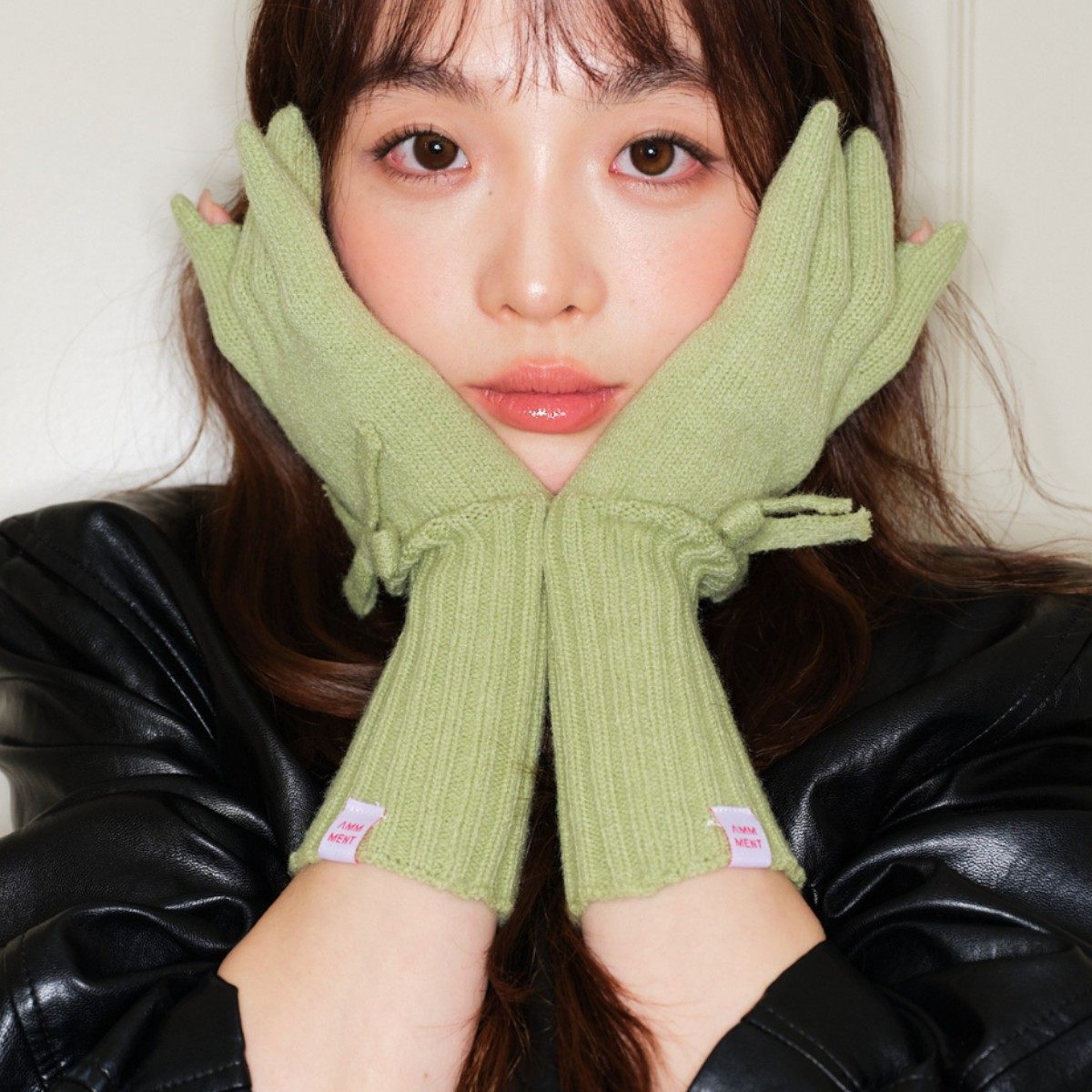 新款蝴蝶结手套女冬季韩版加长款保暖针织防寒露指可触屏五指手套