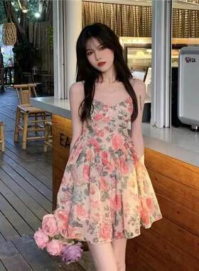 高腰气质显瘦碎花吊带连衣裙仙女春夏季法式小个子新款a字短裙子