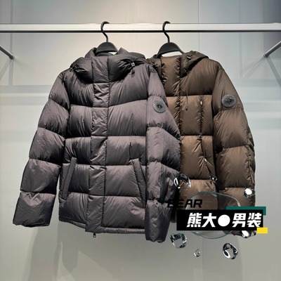太平鸟男装连帽轻蓬鹅绒羽绒服