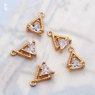 diy饰品配件 铜镀金嵌闪闪锆石重叠三角吊坠精致挂件手链项链耳环