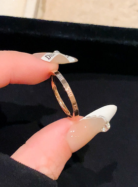 极细罗马数字戒指女小众设计钛钢戒指环尾戒素圈戒指女洗澡不用摘