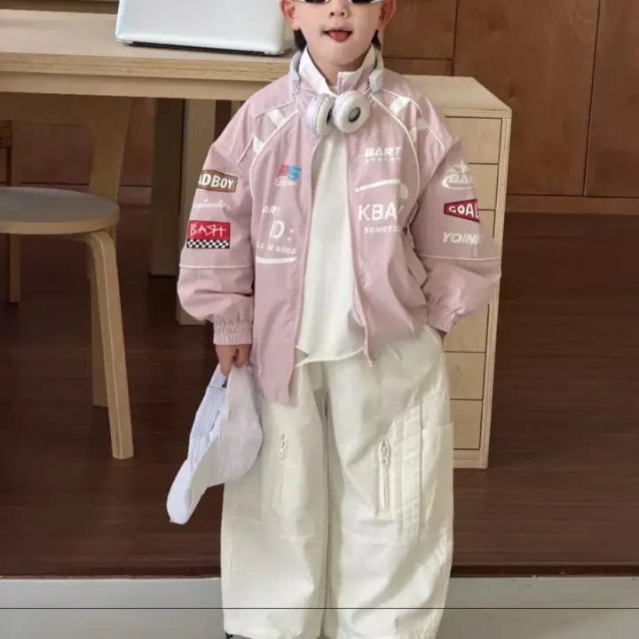男童秋款新品痞帅机车服白色工装裤套装2026新款男女宝宝韩版套装