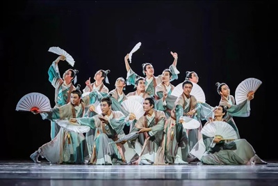 春晚上春山纸扇书生舞蹈表演服