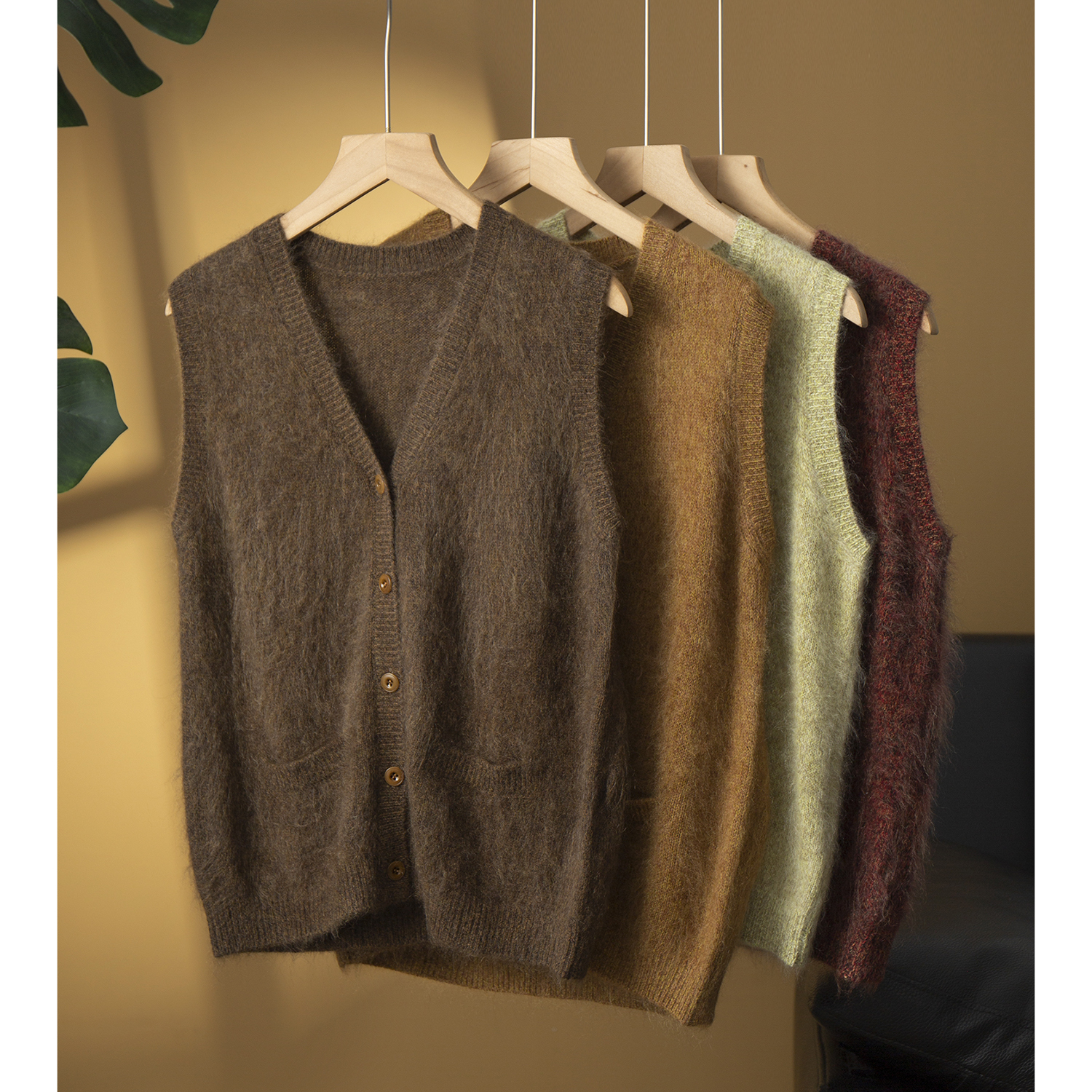 高端 100%山羊绒针织拉绒马甲背心气质V领无袖开衫外穿针织上衣秋