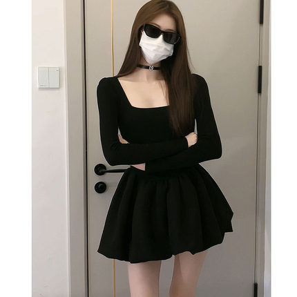 法式黑色方领长袖高级感连衣裙女2024年秋季新款收腰公主蓬蓬短裙