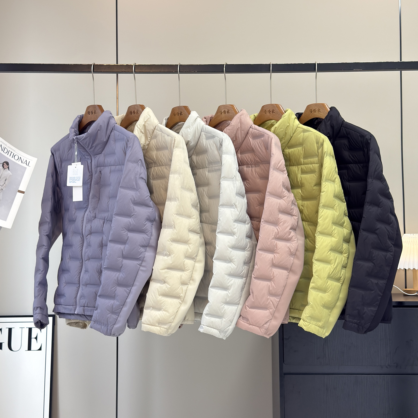 轻薄羽绒服！秋冬新品时尚立领修身无缝压胶叠穿防寒保暖外套