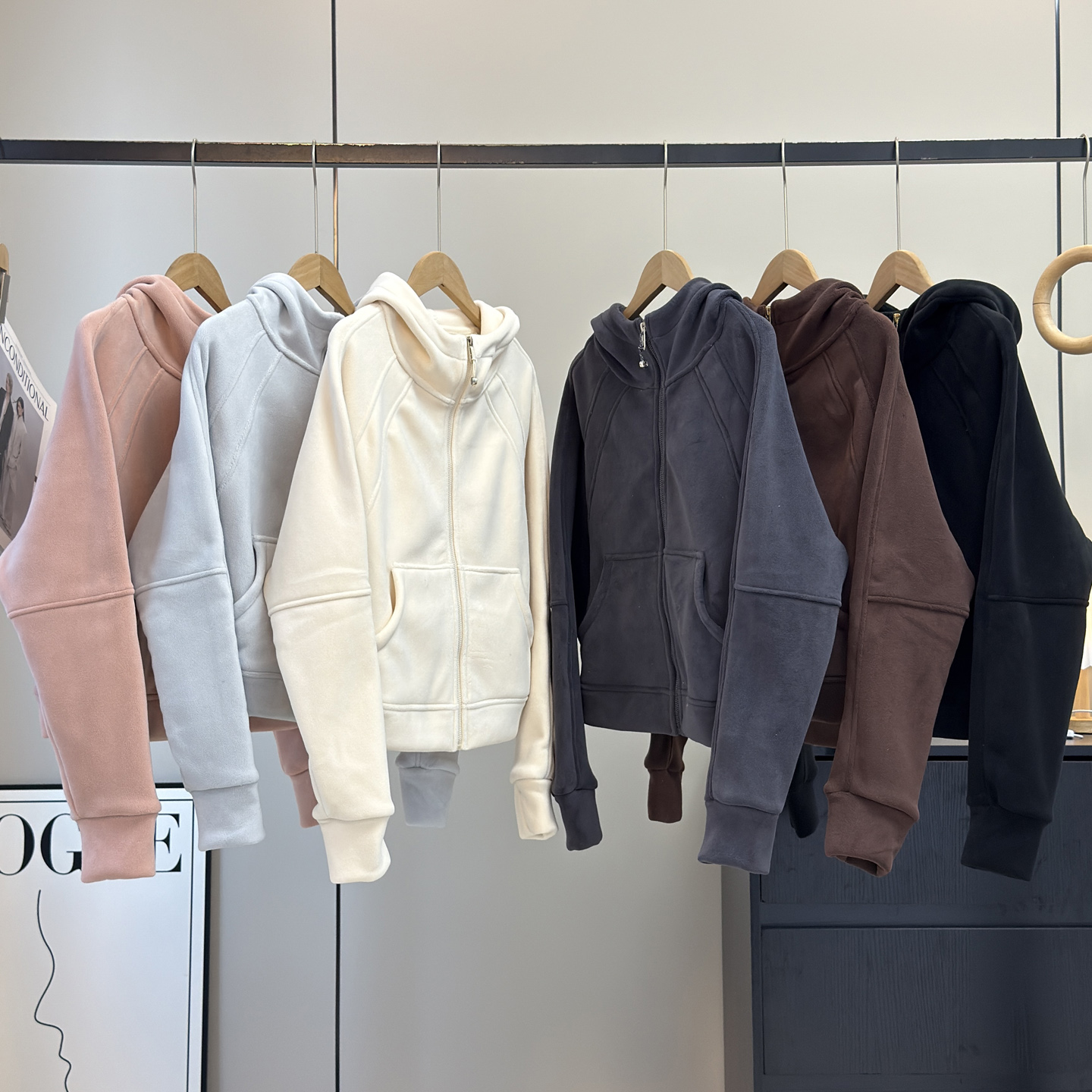 LU系风格！秋冬时尚连帽加厚保暖双面澳绒防风摇粒绒减龄卫衣外套