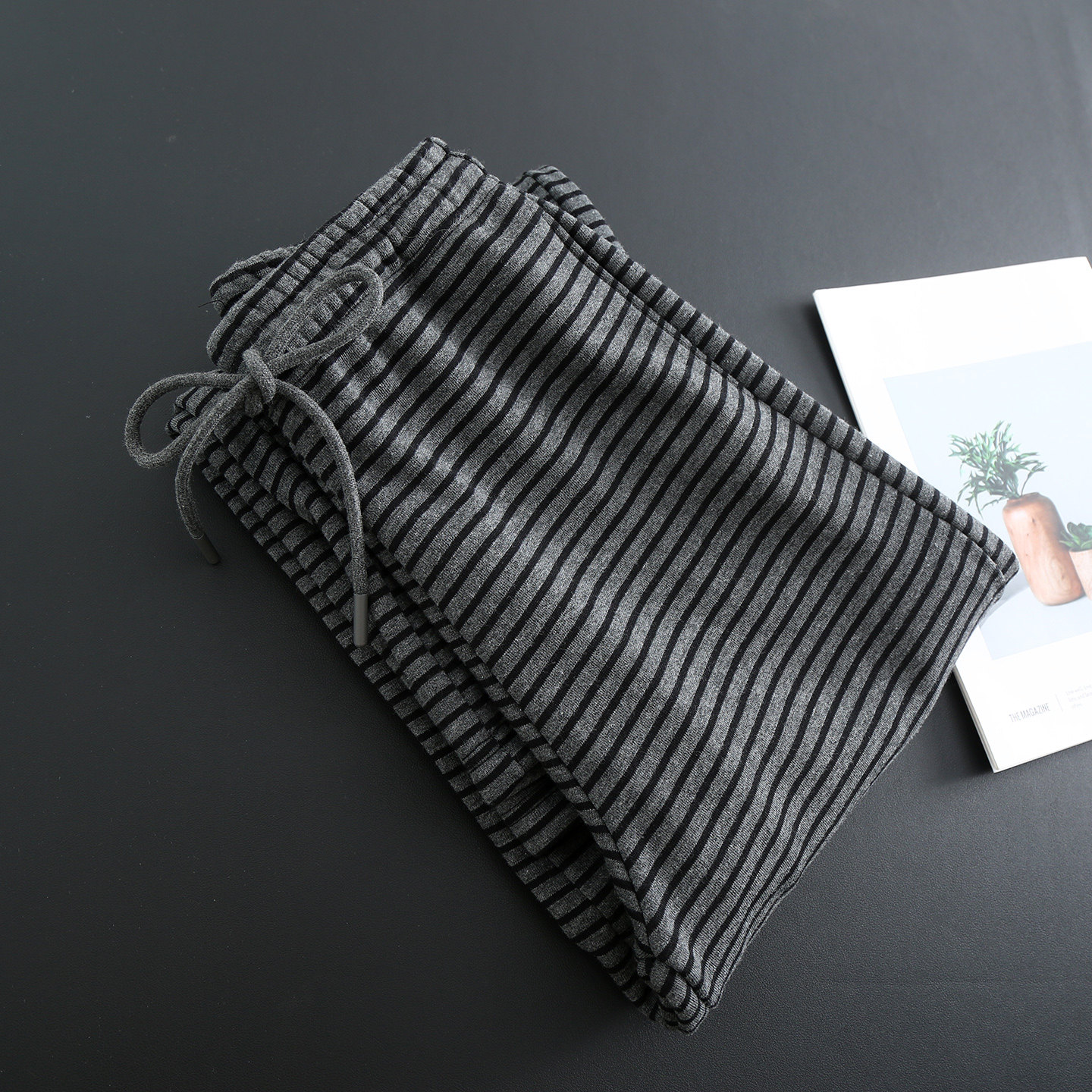 大厂订单！冬季条纹撞色复合保暖奥利绒时尚巨好看高腰直筒休闲裤