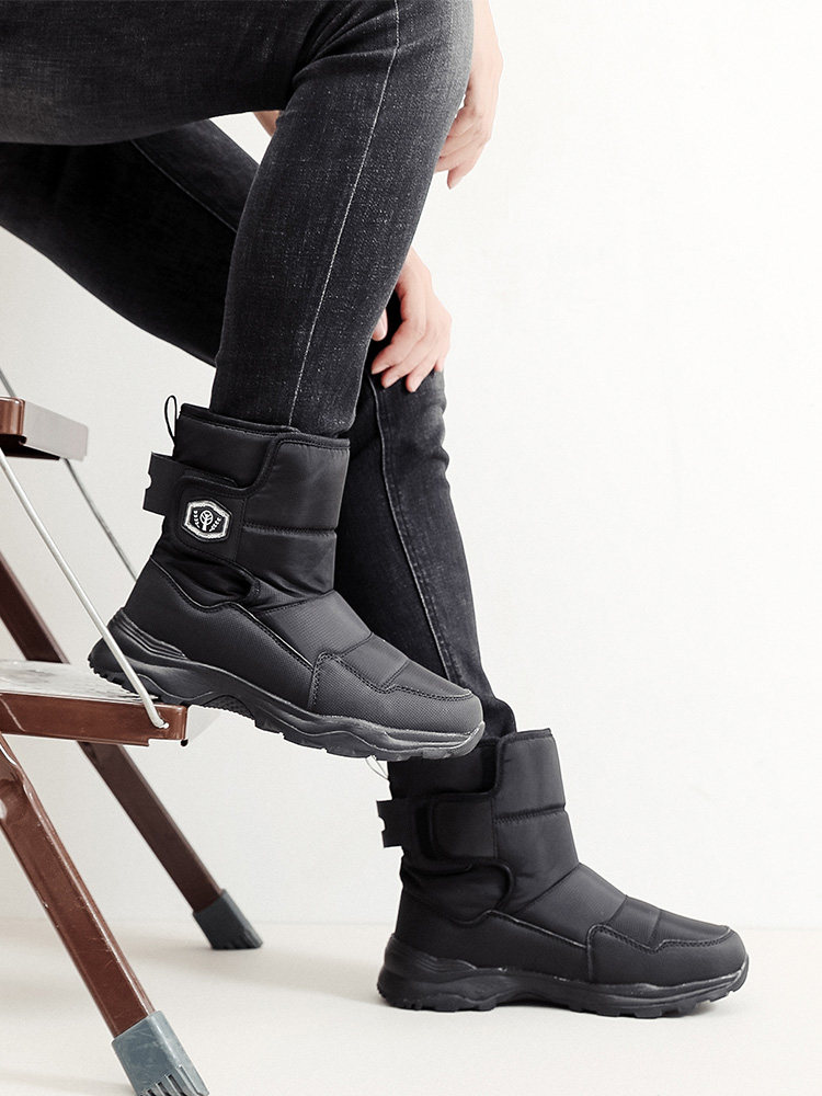 MENS VELVET THICKENED WARM SNOW BOOTS FOR WINTER OUTDOOR COLDPROOF AND WINDPROOF BOOTS AND TOURIST SKI BOOTS ARE WATERPROOF AND NON-SLIP