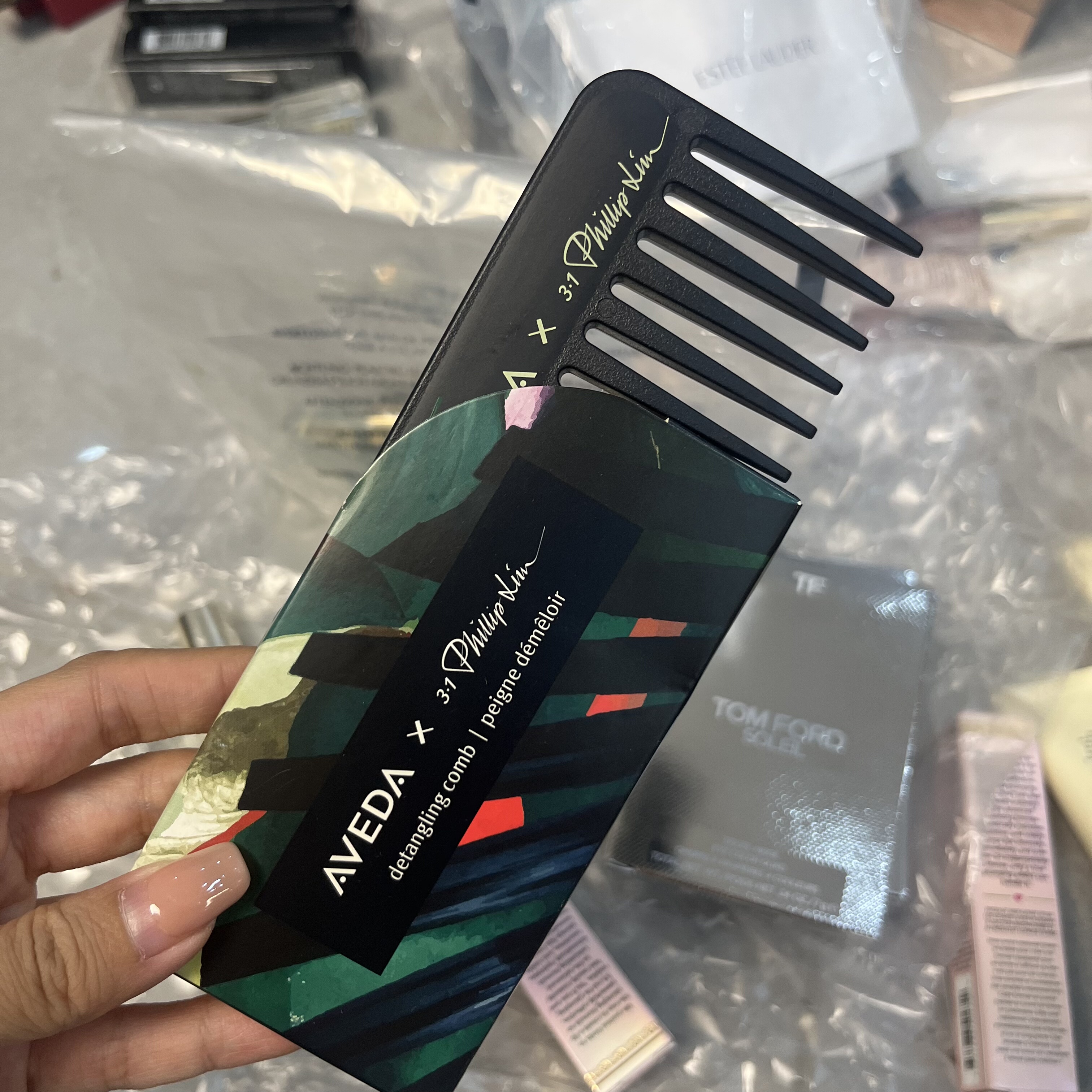 海淘正品！现货Aveda x 31 Phillip lim联名款宽齿梳子顺发不打结