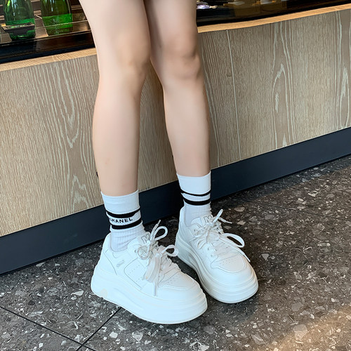 小白鞋女款百搭厚底增高白色板鞋