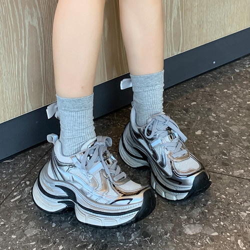 YOUNGER LURE老爹鞋2025新款今年流行爆款巨好看运动厚底加绒女鞋