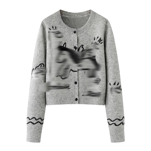 2026春季设计师款轻奢风百搭趣味小马刺绣提花圆领针织衫毛衣外套