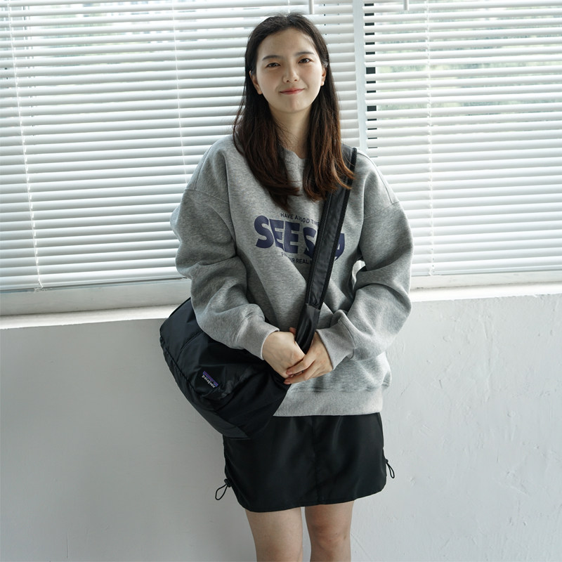 宽松圆领套头辣妹风潮牌卫衣女装图片