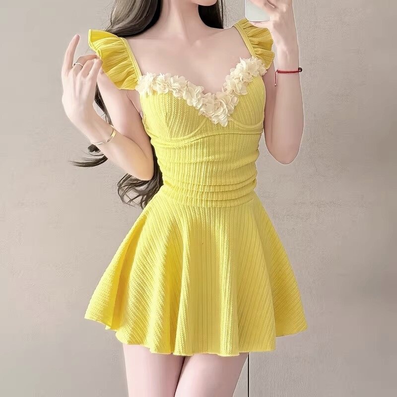 泳衣女款连体裙式纯欲风