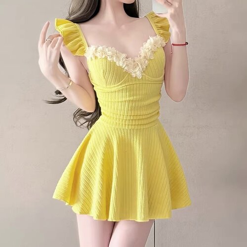泳衣女款连体裙式纯欲风