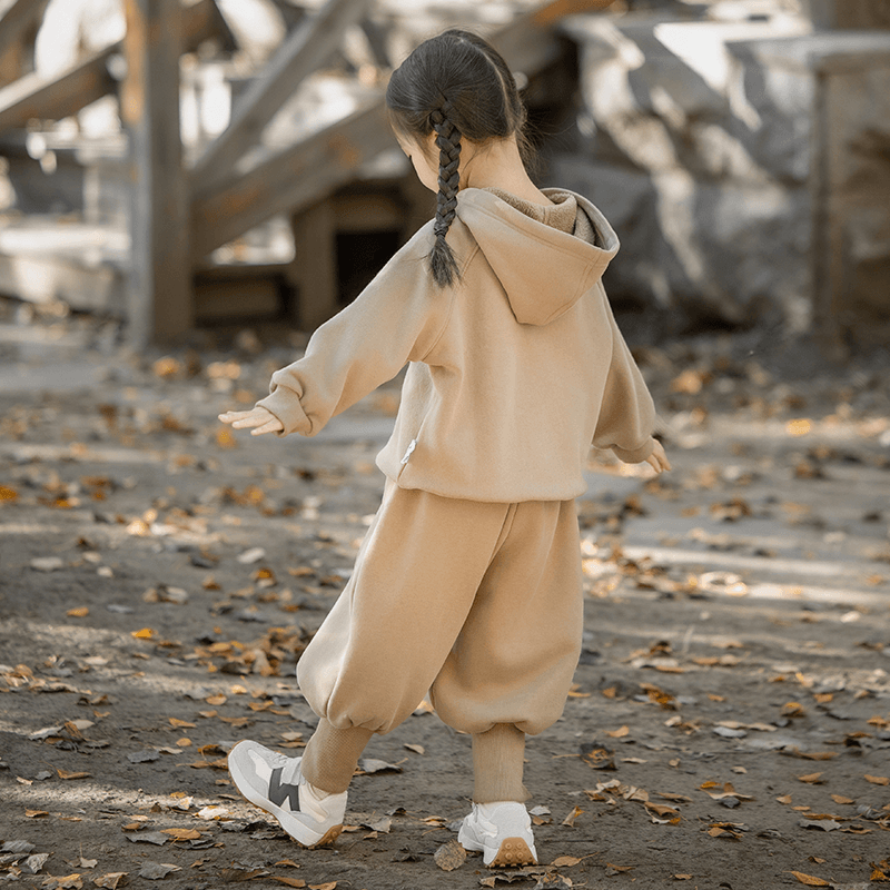 女童加绒套装新款炸街秋冬装儿童男宝宝连帽卫衣两件套春秋季洋气