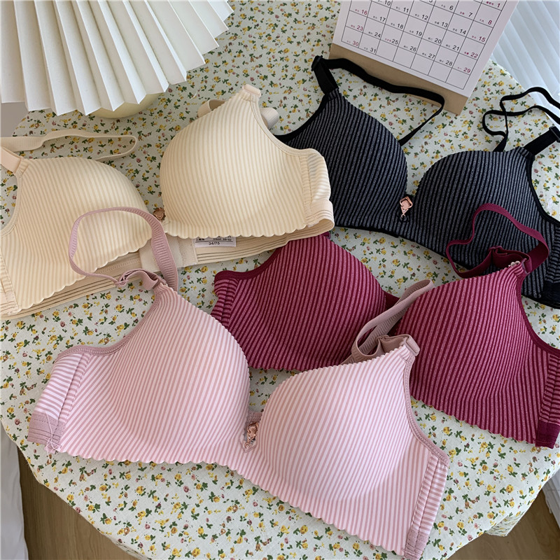 Real shot real price Korean girl vertical stripe without steel ring gather sexy and comfortable underwear bra for women