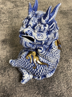 景德镇手工陶瓷摆件招财貔貅摆件麒麟描金手工陶瓷翘二郎腿香炉