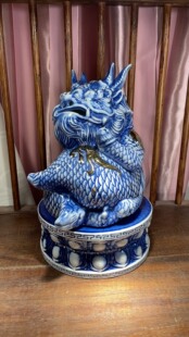 景德镇手工陶瓷摆件招财貔貅摆件麒麟描金手工陶瓷翘二郎腿香炉