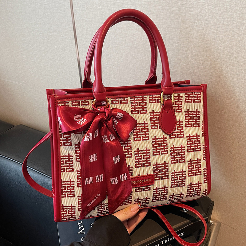 2025新款新中式喜字结婚包包红色手提斜挎包日常可用新娘包礼金包