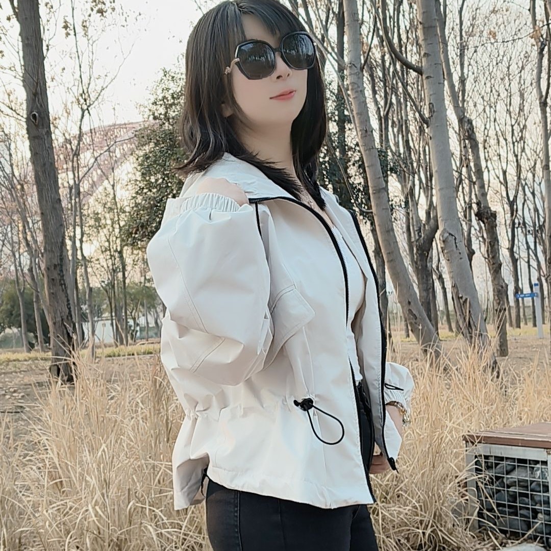 2025春季新款韩版宽松显瘦百搭连帽冲锋衣外套女休闲夹克上衣潮