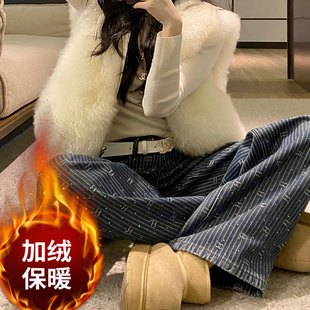 加绒烫钻直筒提花牛仔裤女高腰宽松显瘦复古长裤冬季保暖棉裤