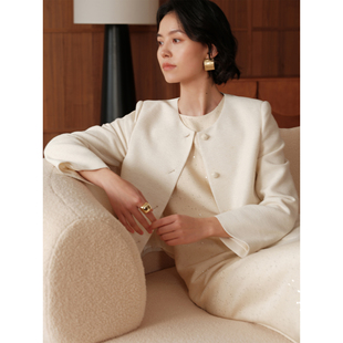 芝美日禾 小香公学 亚麻棉混纺极简风小香风百搭奶白气质短外套