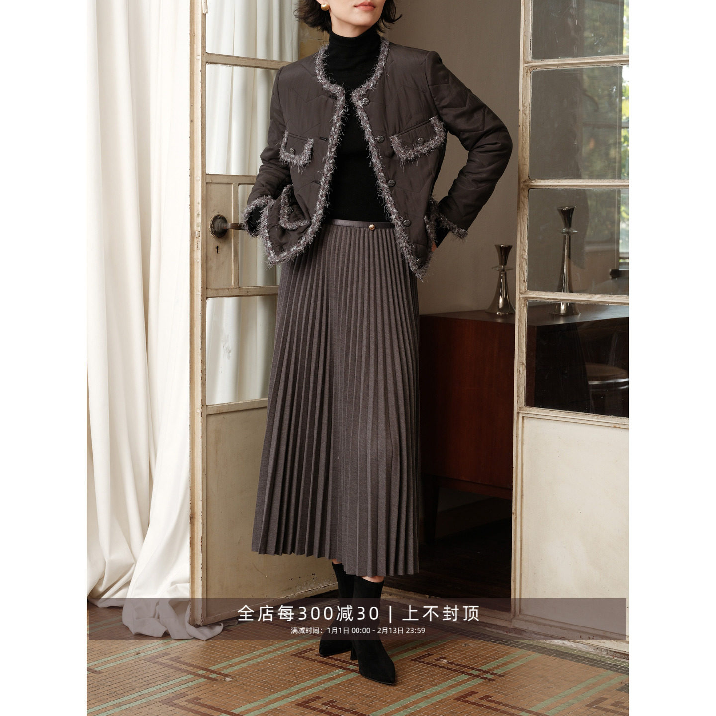 芝美日禾 灰雅自彰 高密TR建筑压褶垂顺线条松紧腰大摆纯色半身裙,女装/女士精品,半身裙,淘宝优惠券,粉丝福利购,淘宝优惠卷