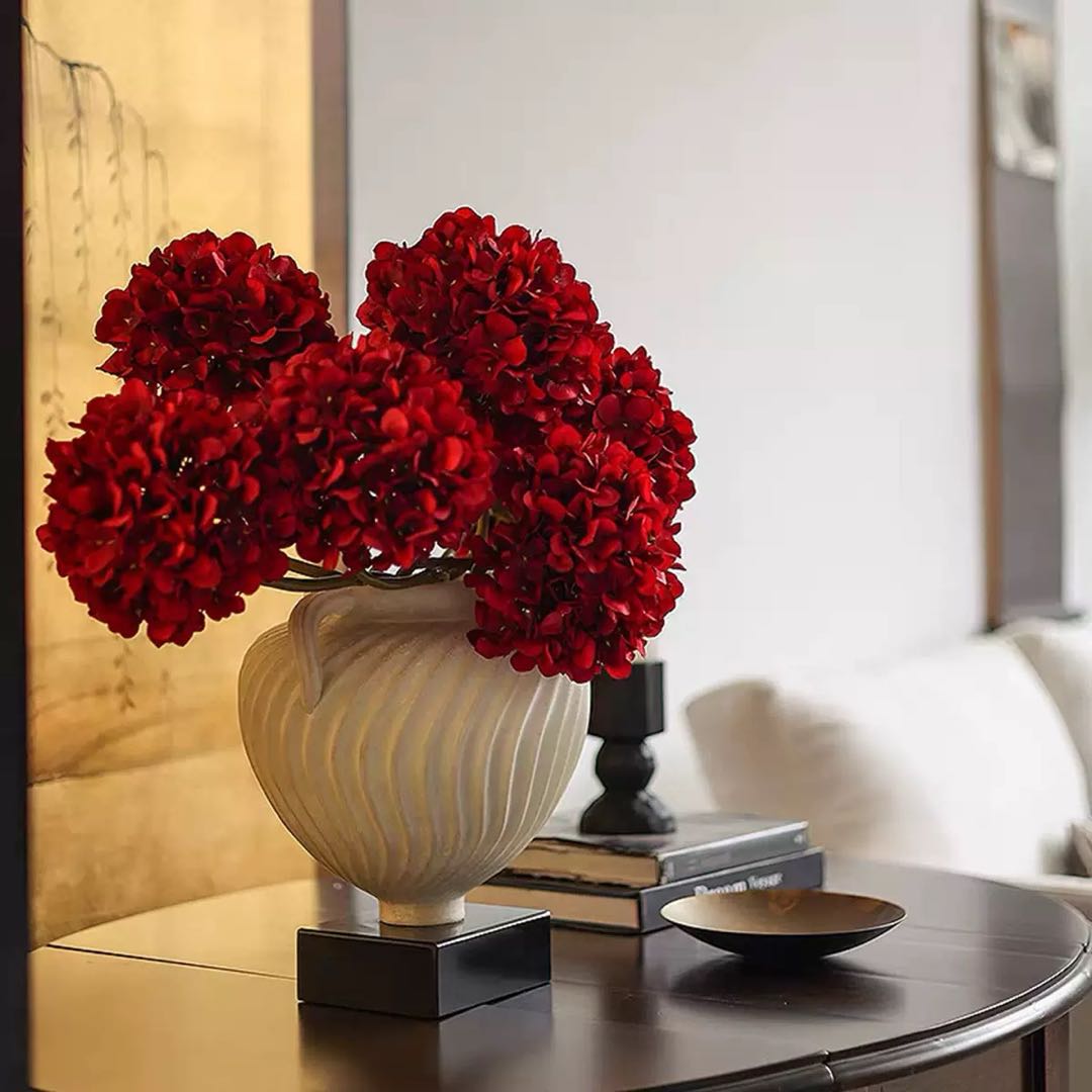 欧式陶瓷花瓶螺纹装饰