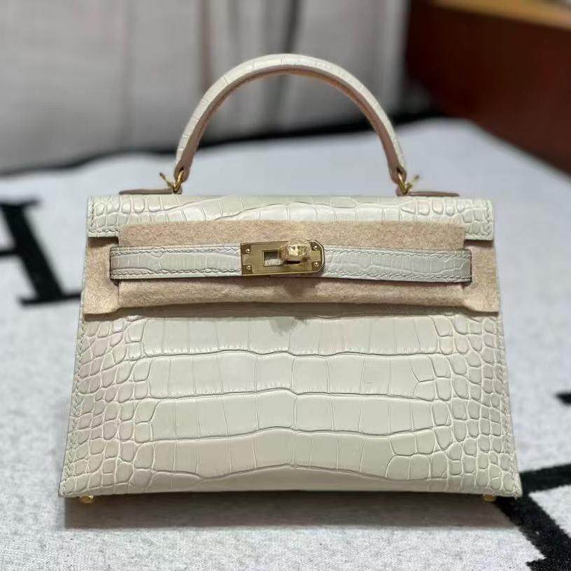 进口雾面方块美洲鳄鱼皮mini凯莉二代女士小号斜挎包手工缝冰川白,箱包皮具/热销女包/男包,通用款女包,淘宝优惠券,粉丝福利购,淘宝优惠卷