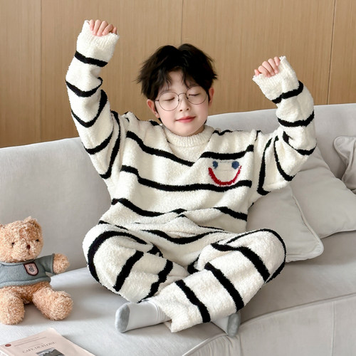 男童家居服套装秋冬款2025新款儿童装冬季羊驼绒加厚睡衣男孩冬装