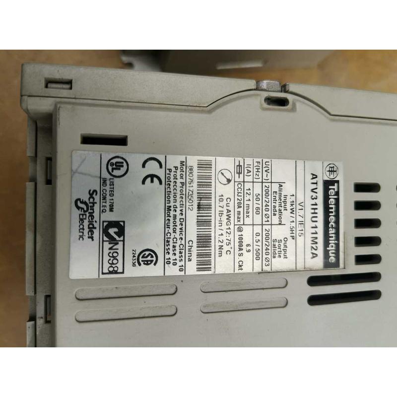议价施耐德变频器  ATV31HU11M2A  拆机的实物图