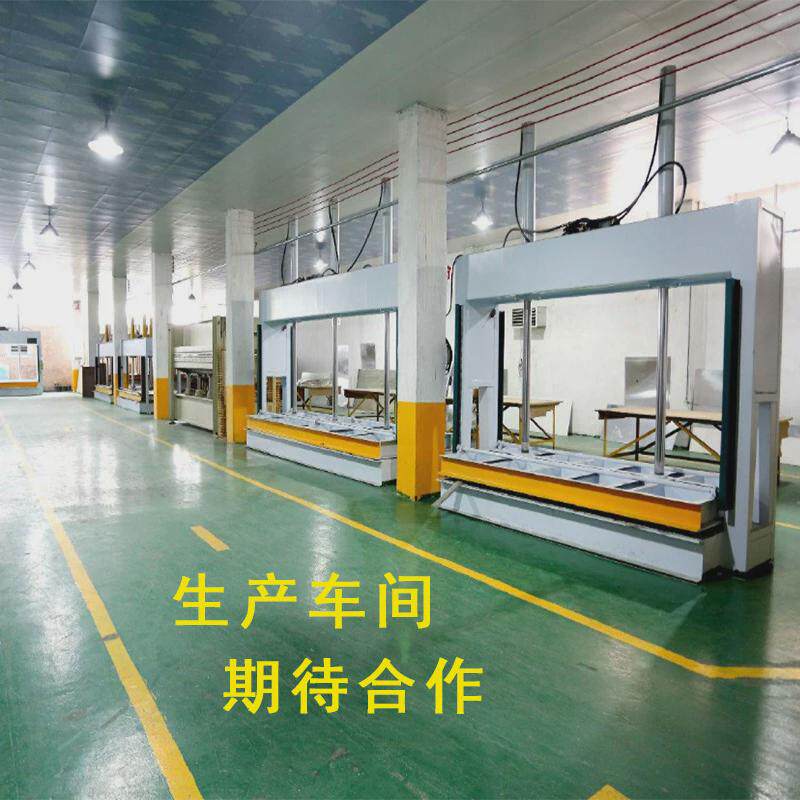 厂家现货供应推拉绿黑板多媒体黑板易写易擦安装简单学校推拉板