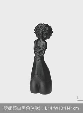 现代卡通人物简约中古样板房间电视柜售楼处玄关边柜摆件软装饰品