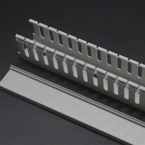 高品质塑料灰色PVC线槽阻燃U型配电箱柜电缆通用行线槽50-100mm