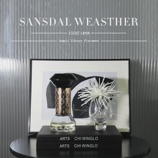 样板间卧室床头柜摆件书柜书架隔断置物架装饰画花艺软装饰品组