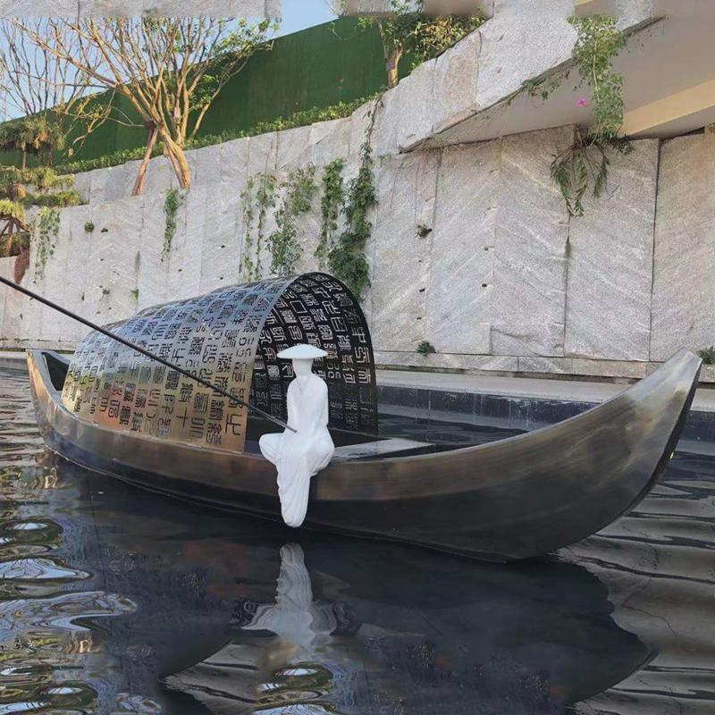 不锈钢船雕塑户外地产售楼创意公园广场地产园林景观镜面人物水景