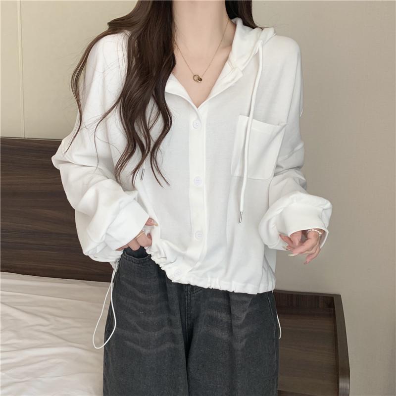 新品短款抽绳收腰连帽卫衣女薄款春装百搭宽松显瘦纽扣开衫上衣in
