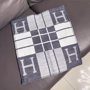 工厂h抱枕套子大号65×65办公室轻奢批发沙发靠枕黑白靠垫套午睡