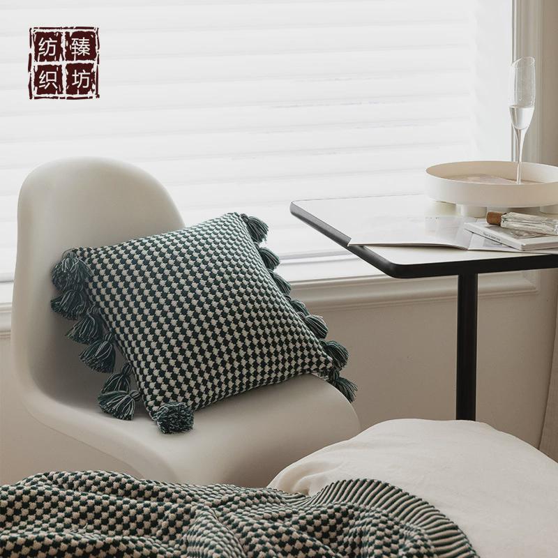 豆蔻ins北欧简约双色针织轻奢抱枕流苏美式抱枕样板房拍照道具