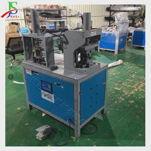 90度双工位液压切角机45度不锈钢管折角机角铁槽钢自动剪角机