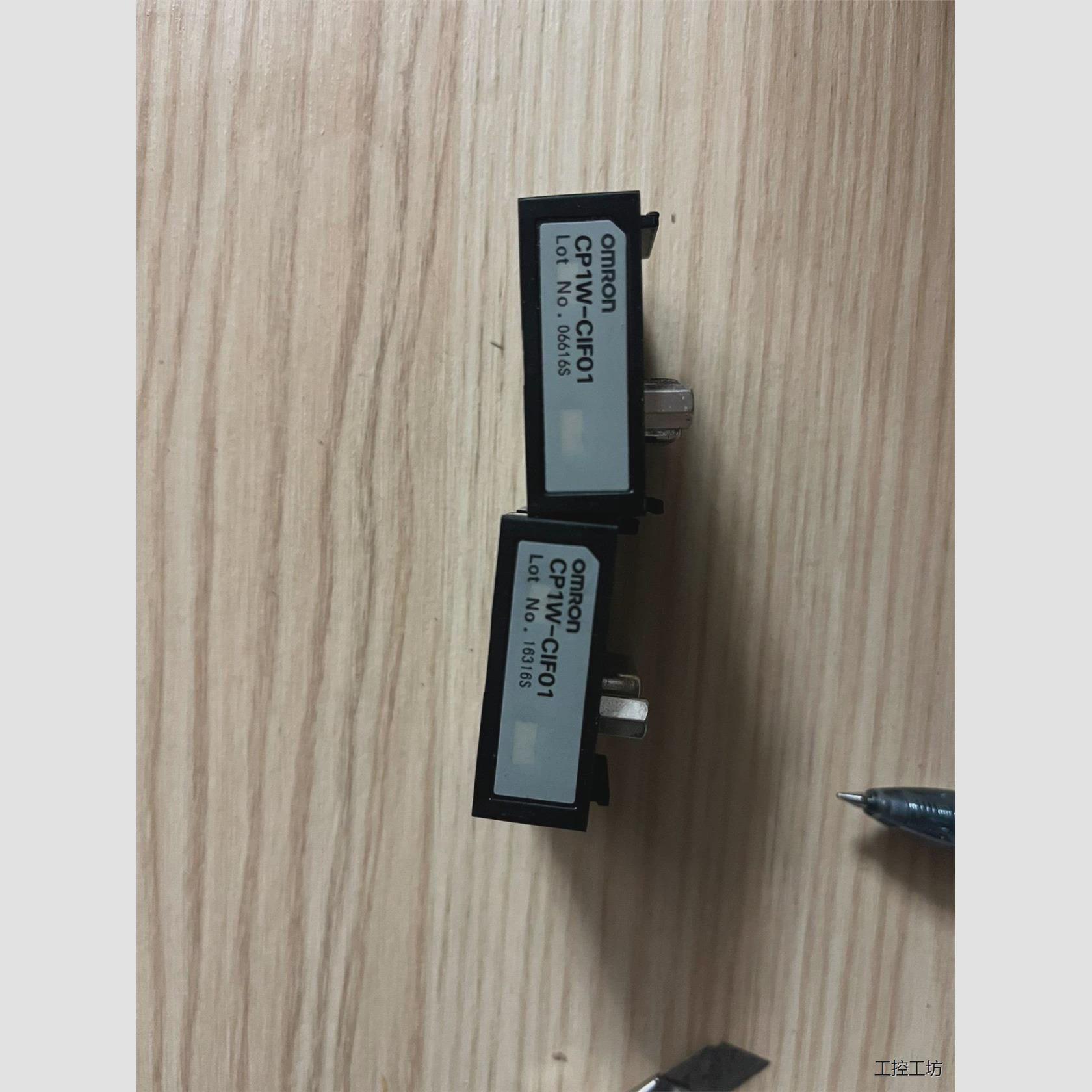 议价欧姆龙串口通信模块cp1w-cif01，拆机功能完好，成色很议价商